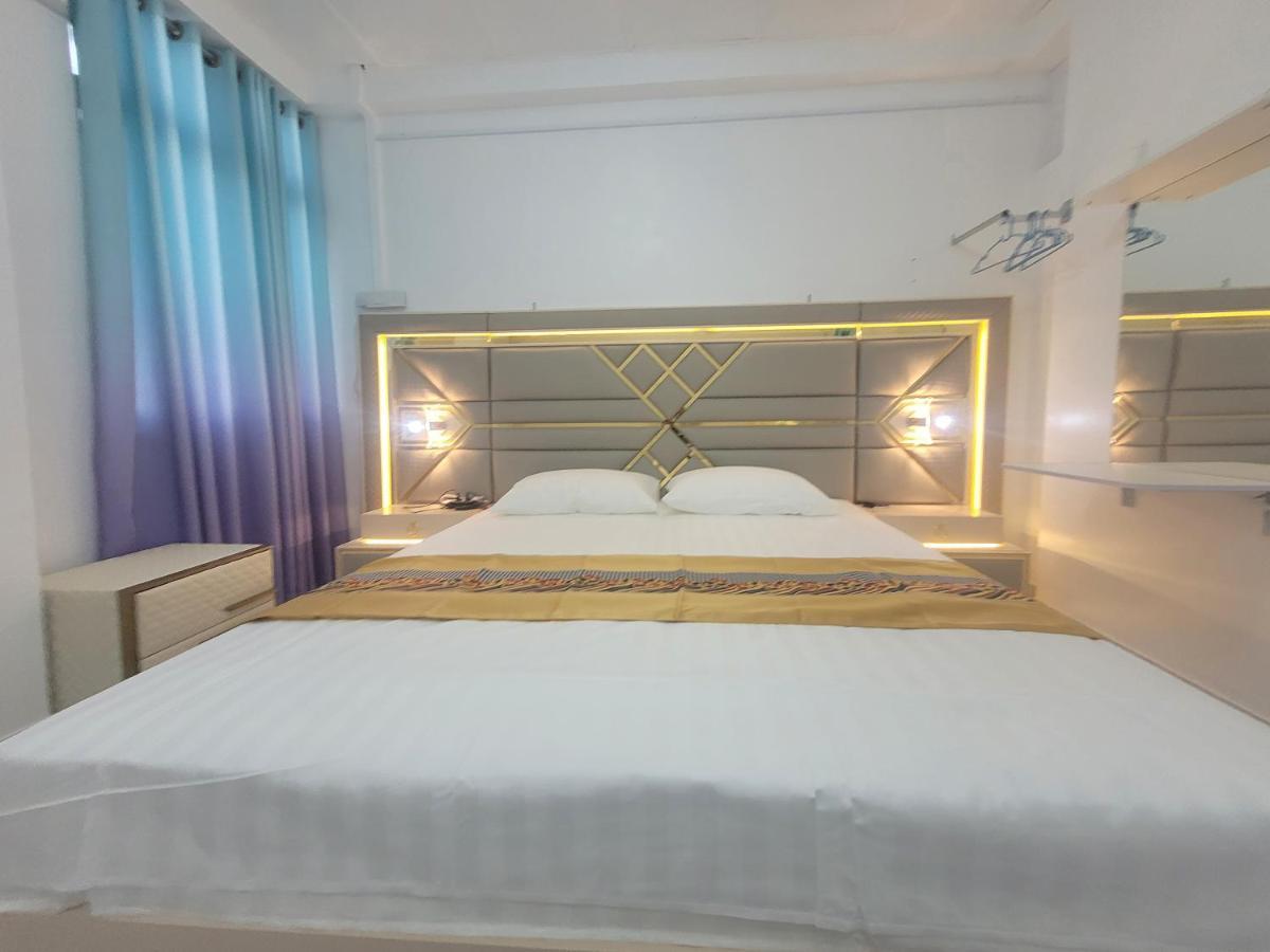 Ontrack Travel Transit Hotel Malé Exterior foto