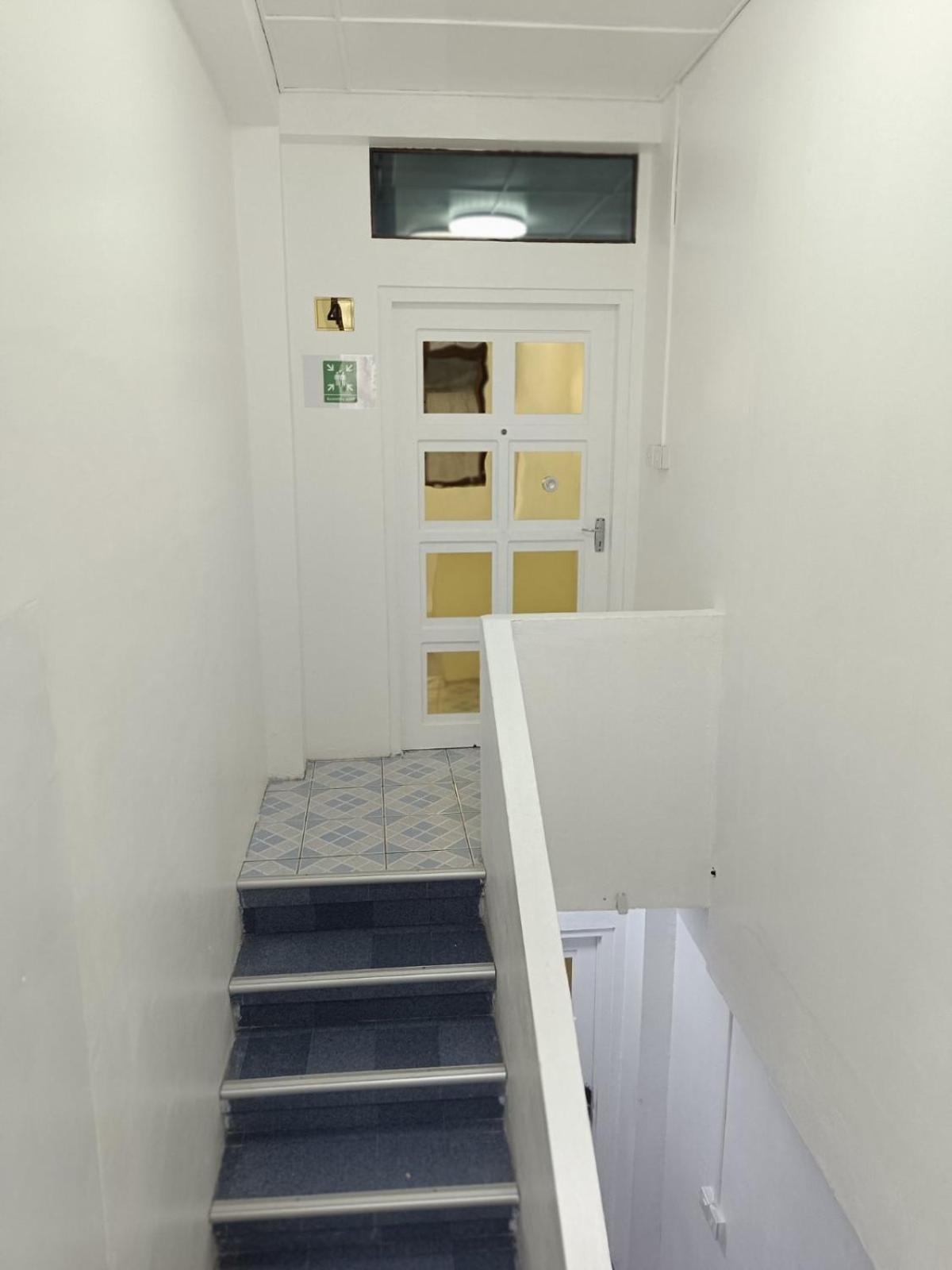 Ontrack Travel Transit Hotel Malé Exterior foto